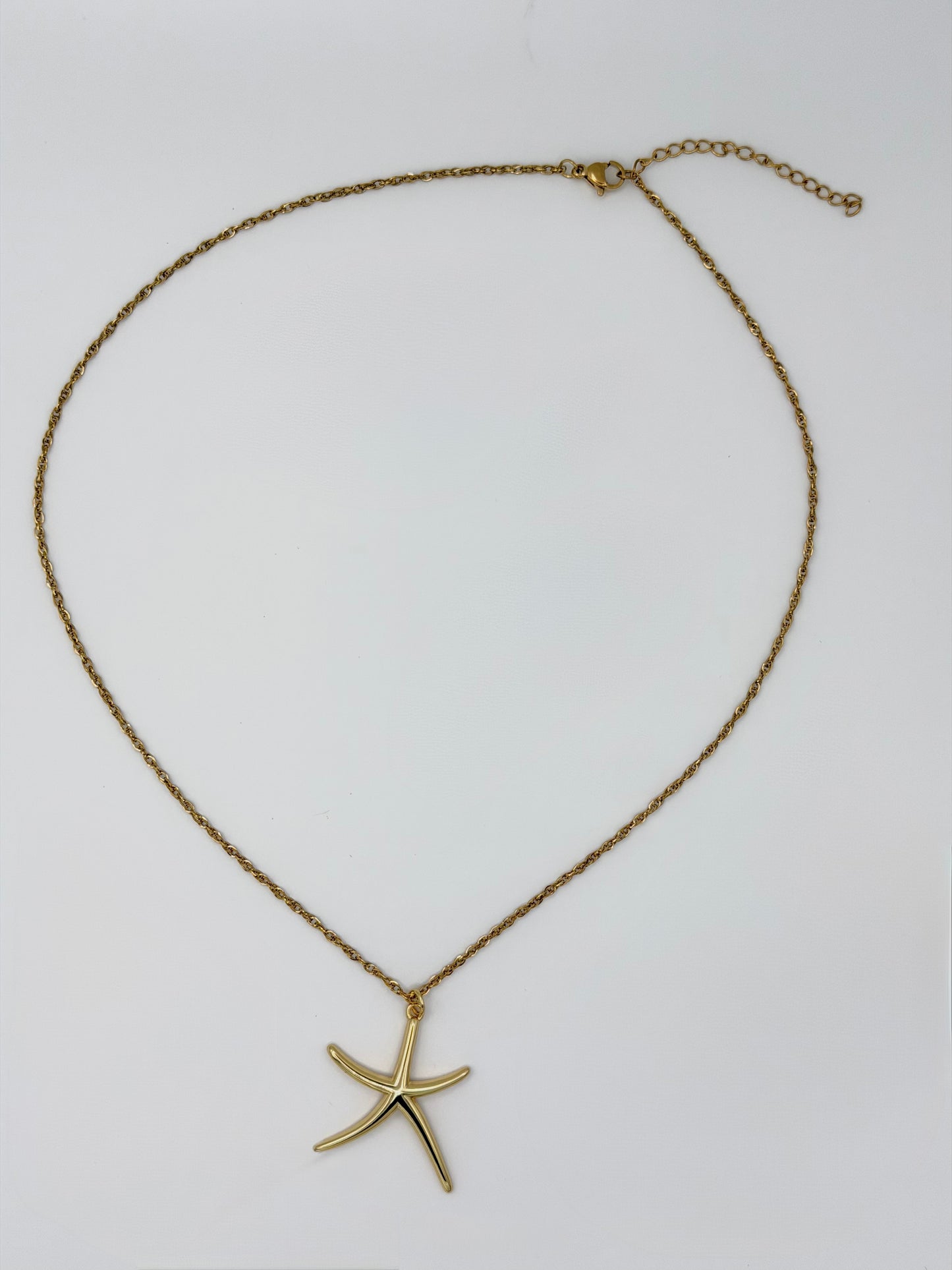 Cove Necklace
