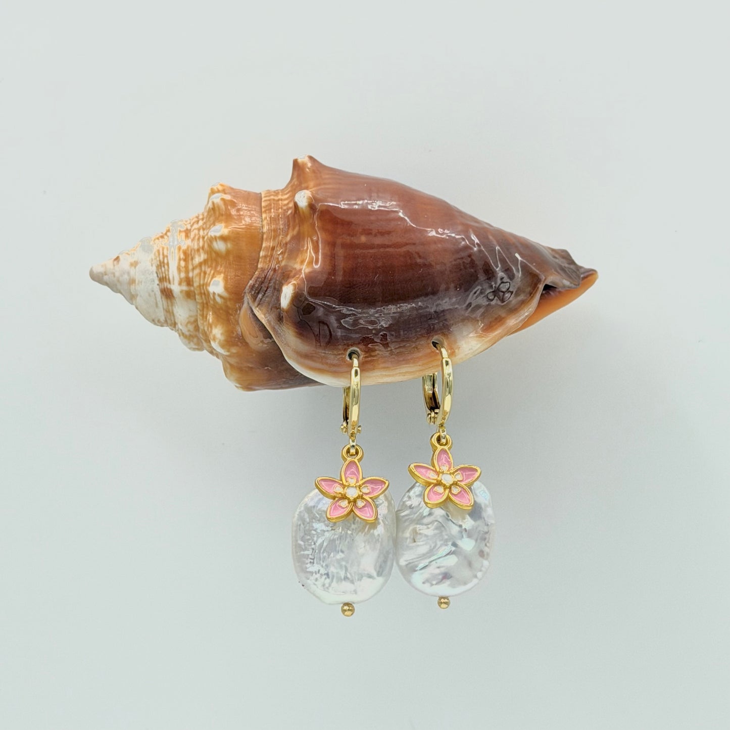 Breeze Hoop Earrings