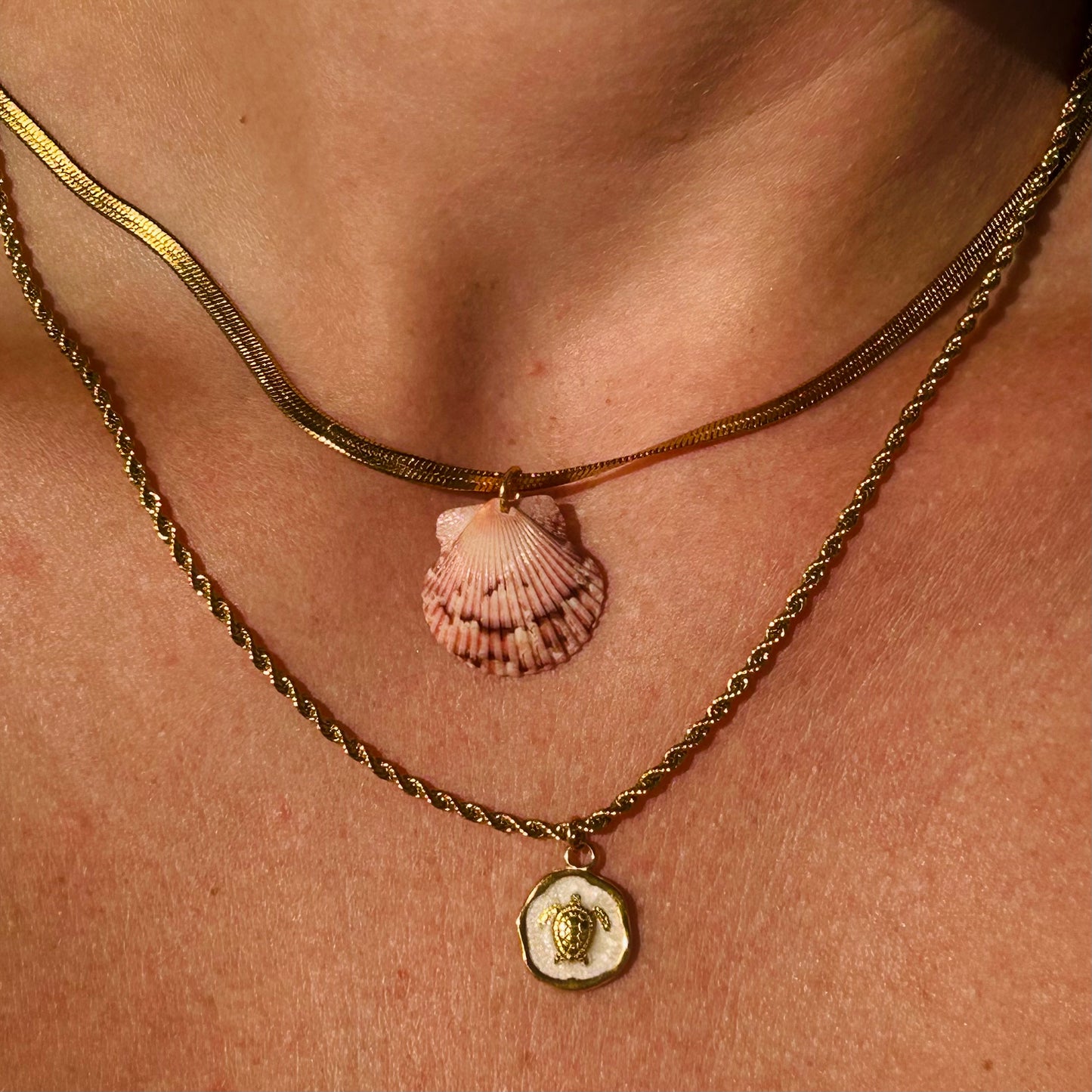 Scallop Herringbone Necklace