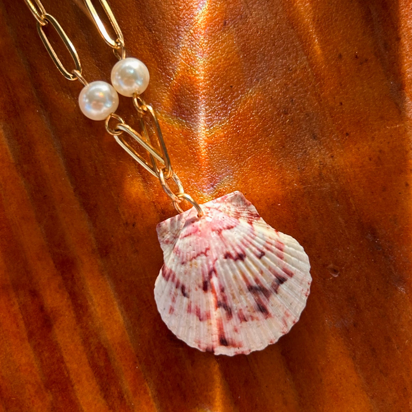 Scallop Pearl Paperclip Necklace